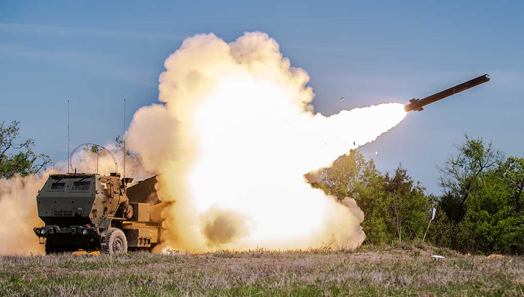 Đòn tấn công từ HIMARS có sức mạnh tương đương một cuộc không kích.