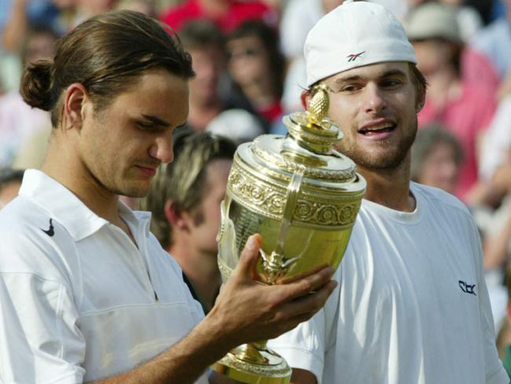 "Tàu tốc hành" đánh bại chuyên gia giao bóng Andy Roddick để bảo vệ thành công chức vô địch Wimbledon 2004