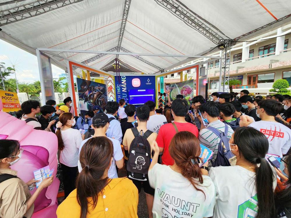 Hàng chục ngàn phần quà với tổng giá trị lên đến 1 tỷ đồng đang chờ đón sinh viên tại “Vũ Trụ Xiaomi” - 3