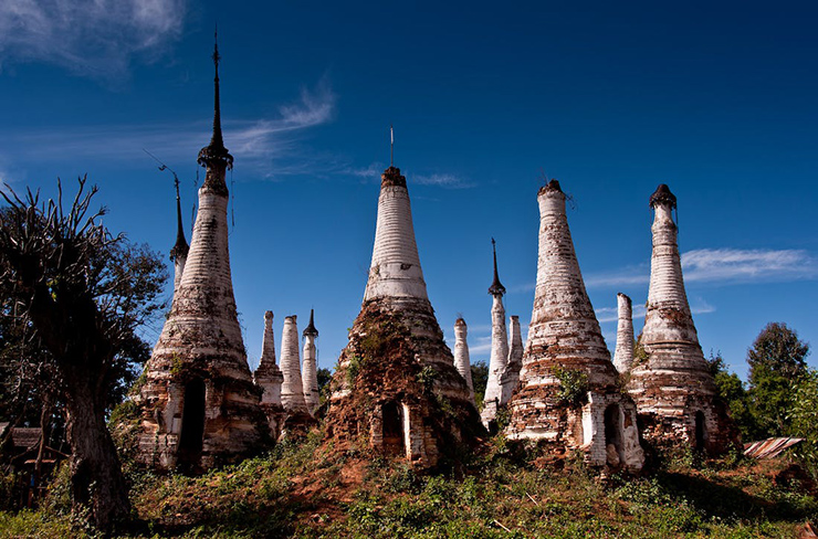 Nyaung Ohak, Myanmar: Đây là một cảnh đẹp đáng để chiêm ngưỡng. Rất khó để tìm thấy một quần thể rừng kỳ lạ với hơn 1.000 ngôi đền đổ nát ở bất kỳ nơi nào khác trên trái đất.

