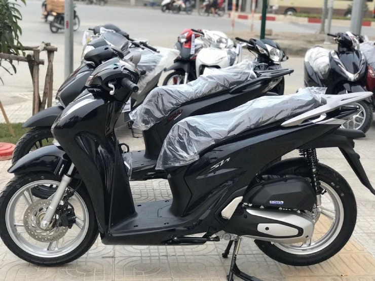 Bảng giá Honda SH125i cuối tháng 9/2022, chênh hơn 10 triệu đồng - 1