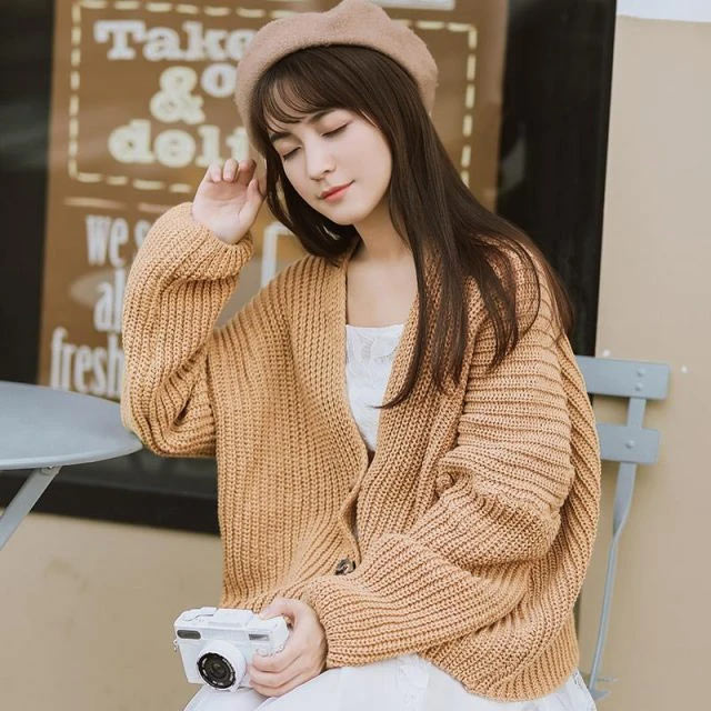 Nâng tầm phong cách với chiếc áo cardigan cho ngày se lạnh - 1