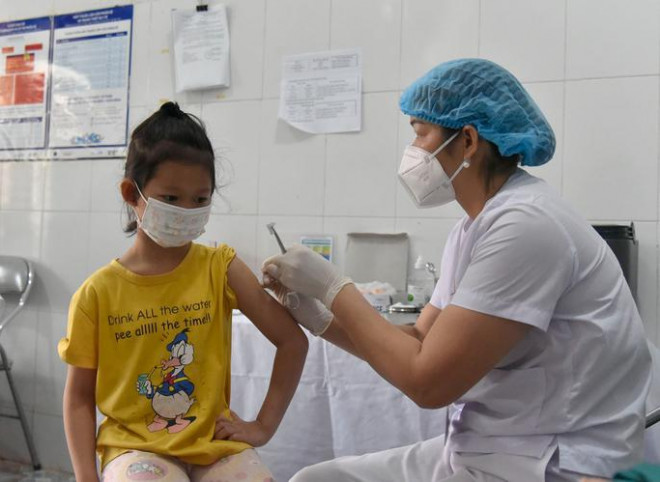 Tiêm vắc-xin- COVID-19 cho trẻ em từ 5 đến dưới 12 tuổi tại Bắc Kạn - Ảnh: Ngọc Tú
