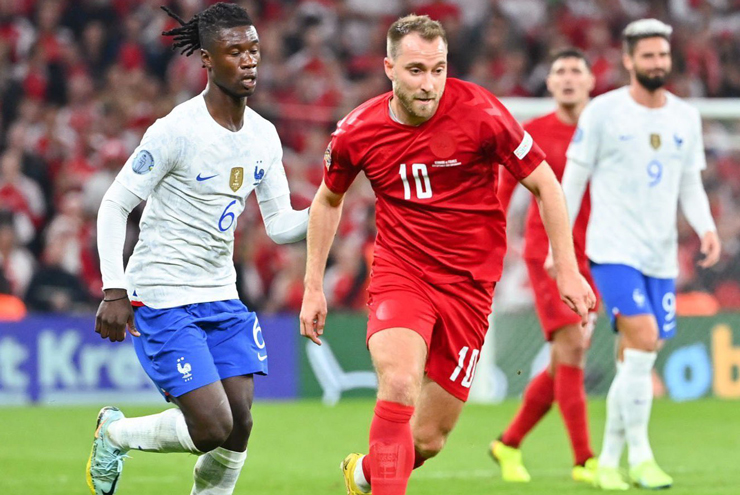 Eriksen khiến Camavinga và Tchouameni vất vả đeo bám