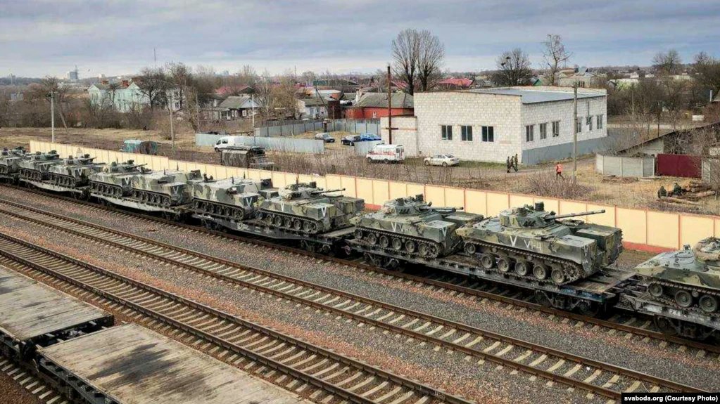 Nga đã vận chuyển nhiều vũ khí tới Ukraine bằng đường sắt (ảnh: Defense Express)