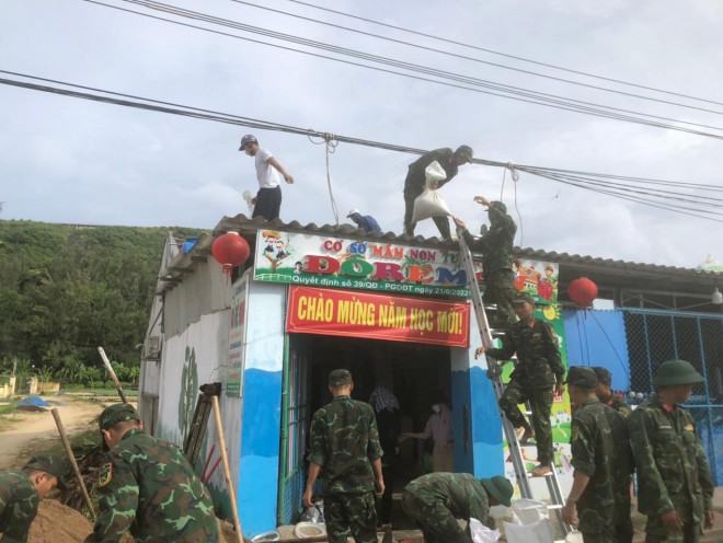 Bão chưa vào, đảo Lý Sơn đã có mưa to và gió giật cấp 8 - 2