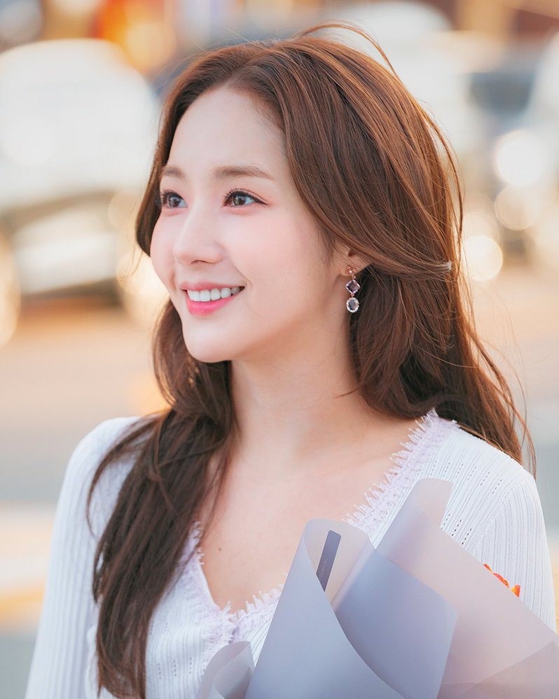 Giữa "bão" chỉ trích, Park Min Young tuyên bố chia tay đại gia tù tội - 3