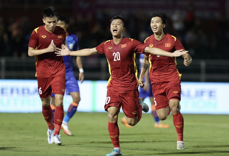 ĐT Việt Nam thắng như chẻ tre: Thăng tiến bảng xếp hạng FIFA, bỏ xa Thái Lan - 1