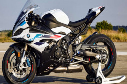 ‘Hàng khủng’ 2023 BMW Motorrad S1000RR xuất xưởng, mạnh 210 mã lực