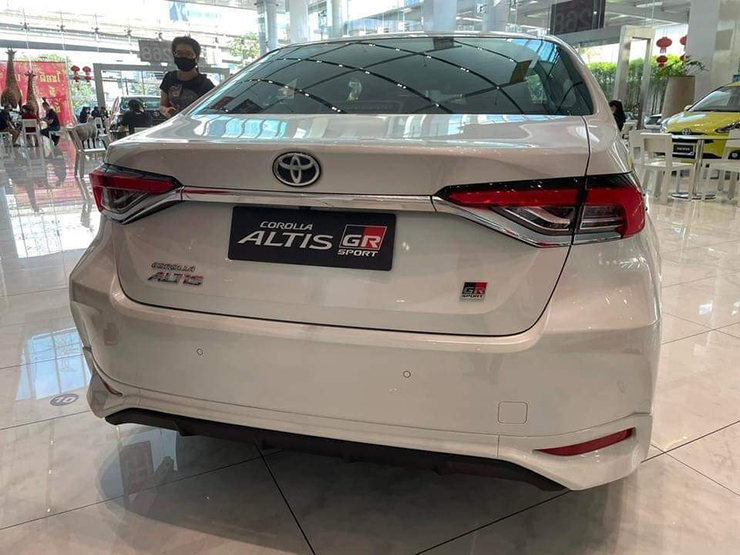 Toyota Corolla Altis GR-S lộ thông tin đăng kiểm tại Việt Nam - 7