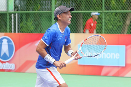 Hoàng Nam thắng tay vợt Nhật Bản, vào bán kết giải quần vợt nhà nghề Tây Ninh