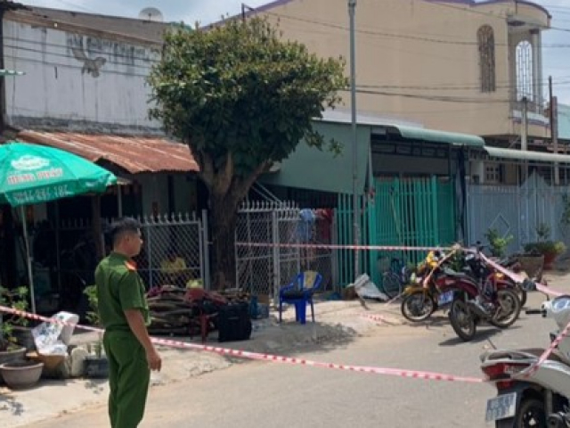 Nghi án con trai dùng dao sát hại cha ruột tử vong