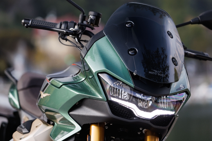 Siêu phẩm Moto Guzzi V100 Mandello sẽ bán tại Việt Nam từ tháng 8/2023 - 2