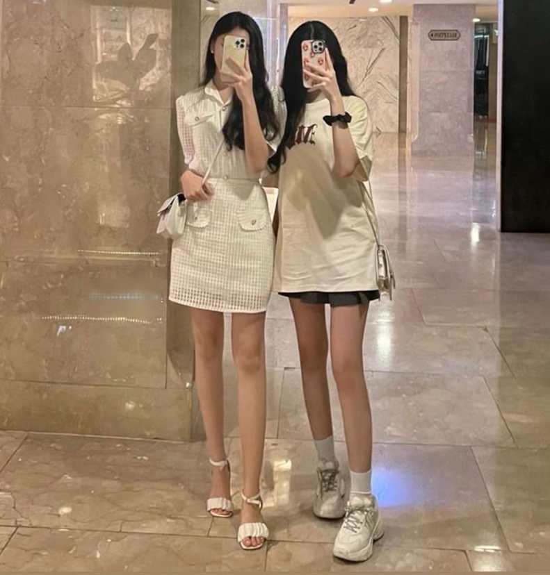 Hai con gái MC Quyền Linh đẹp trong veo, thích diện váy ngắn tôn chân thon dài - 2