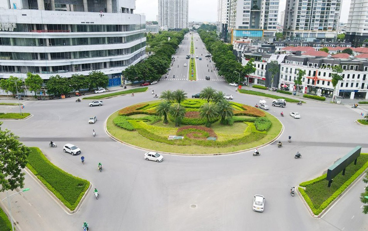 Vòng xuyến đường Hoàng Minh Thảo - Xuân Tảo (quận Bắc Từ Liêm)
