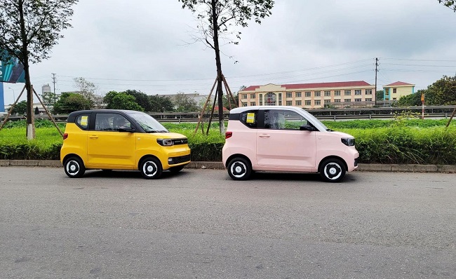 Theo thông số mà TMT Motors công bố, Wuling HongGuang MiniEV có chi phí sạc điện để đi 1000km chỉ bằng khoảng 60% so với một chiếc xe máy thông thường.
