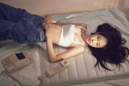 Học Jennie (Blackpink) cách lên đồ sành điệu với quần jeans