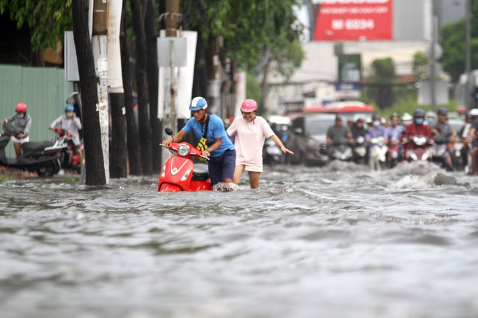 Rốn ngập Nguyễn Hữu Cảnh (Ảnh chụp vào năm 2020)