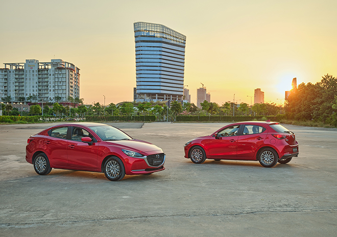 Giá xe Mazda2 niêm yết và lăn bánh tháng 7/2023 - 8