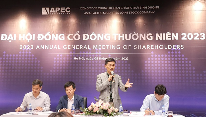 Sau khi liên tiếp lau sàn vì tin khởi tố vụ án, nhóm cổ phiếu họ Apec bất ngờ bùng nổ - 2