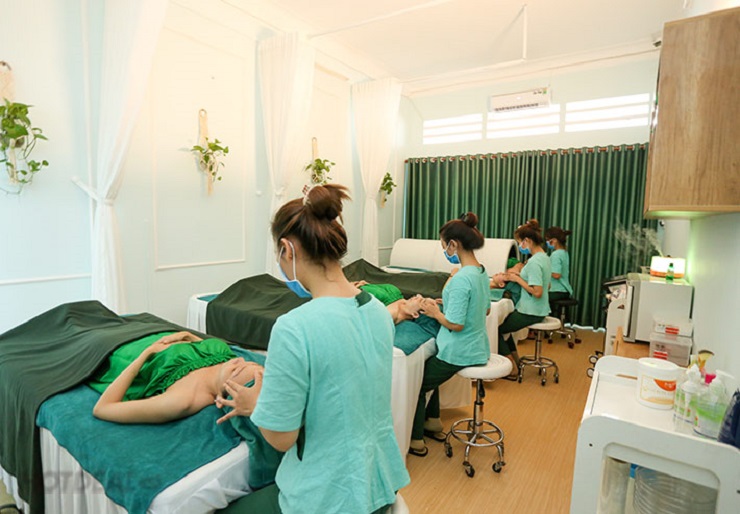 Doanh thu giảm, nhiều chủ&nbsp;chuỗi spa rao sang nhượng cửa hàng