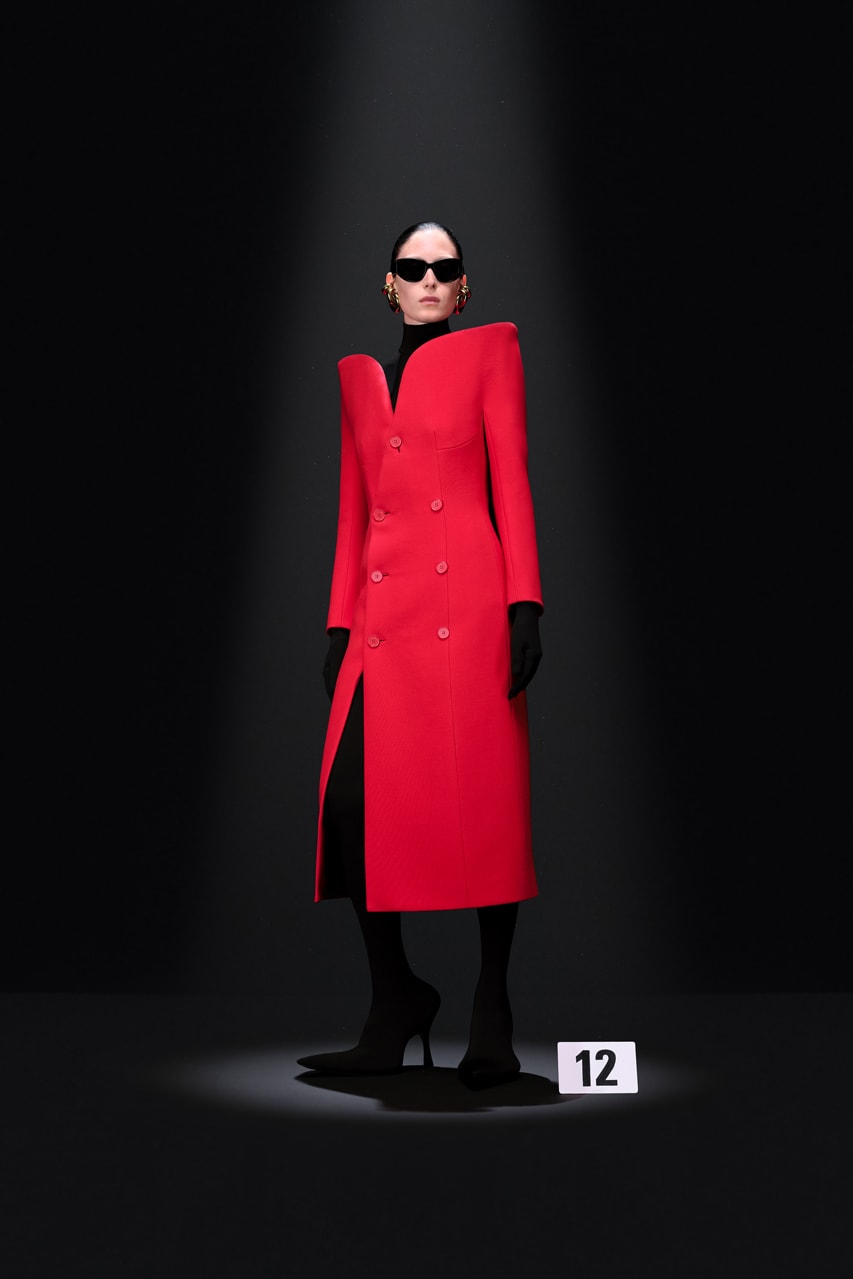 BST đẹp lộng lẫy của Balenciaga Couture vinh danh nghề thủ công - 12