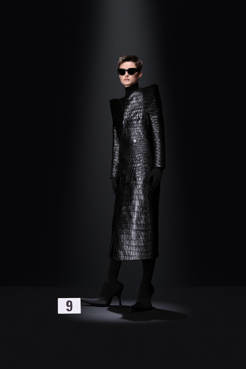 BST đẹp lộng lẫy của Balenciaga Couture vinh danh nghề thủ công - 9