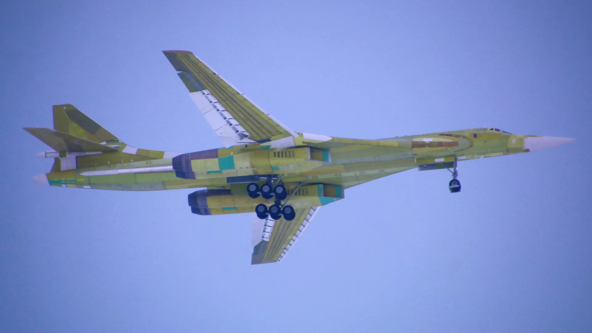 Máy bay ném bom Tu-160M ​​hiện đại hóa của Nga đi vào thử nghiệm - 1