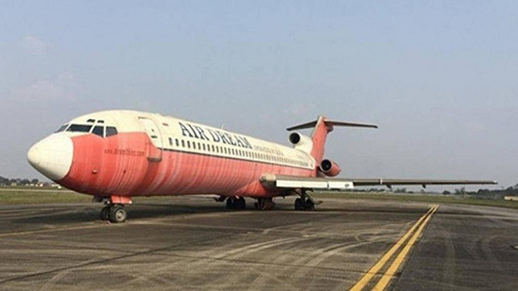 Đây là chiếc máy bay Boeing B727, số hiệu đăng ký là XU-RKJ, từng thuộc sở hữu của Hãng hàng không Royal Khmer Airlines (Campuchia).&nbsp;
