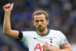 Kane được hứa tăng lương gấp rưỡi, để ngỏ cửa rời Tottenham