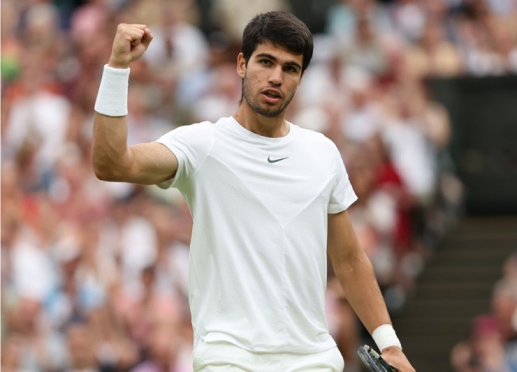 Alcaraz vất vả giành quyền vào vòng 4 Wimbledon