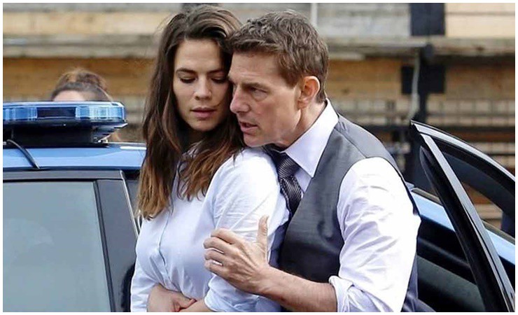 Tom Cruise đã đóng cùng với mỹ nhân Hayley Atwell trong bộ phim bom tấn mới "Nhiệm vụ bất khả thi 7".
