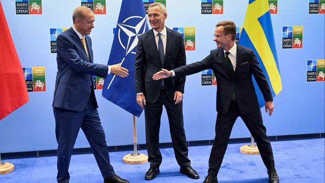 Thổ Nhĩ Kỳ đồng ý để Thụy Điển gia nhập NATO - 1