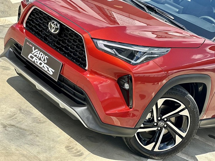 Toyota Yaris Cross 2023 có mặt tại đại lý, giá bán cao, bị cắt trang bị - 4