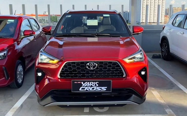 Toyota Yaris Cross 2023 có mặt tại đại lý, giá bán cao, bị cắt trang bị - 5