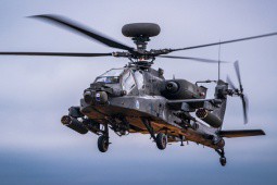 AH-64E Apache: Trực thăng đa năng hiện đại, trang bị dàn tên lửa ”khủng” của Mỹ