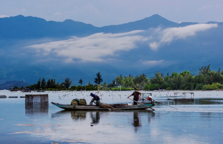 ‘Tuyệt tình cốc’ trên đầm Lập An dưới chân núi Bạch Mã - 5