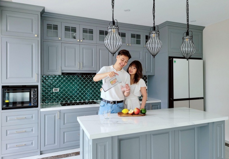 Bà xã Mạnh Trường được khen giỏi giang khi ra tay decor cảnh quan cho không gian sống mới.