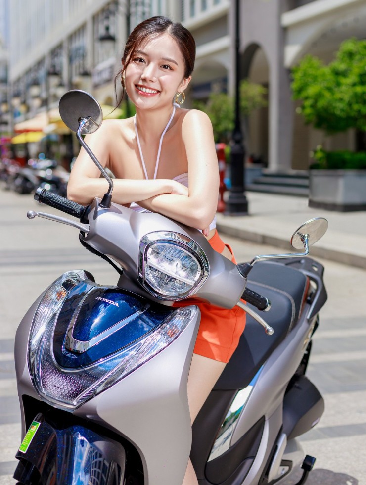 Giá Honda SH Mode giữa tháng 7/2023, chênh cao 10 triệu đồng - 3