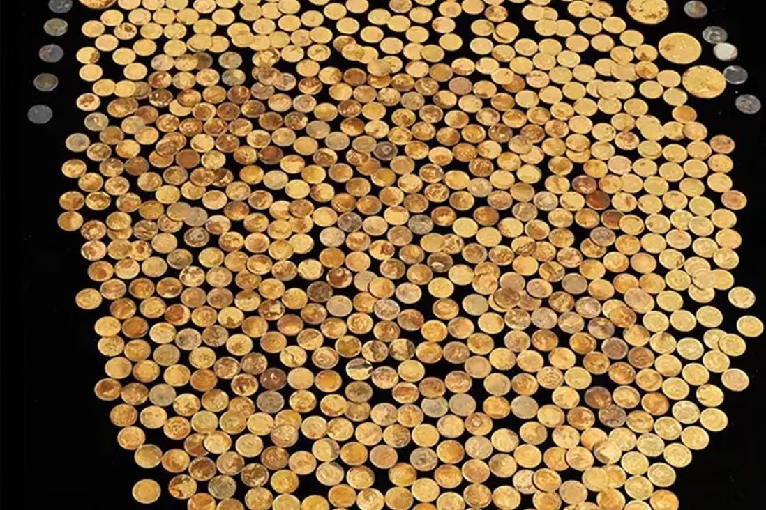 Hàng trăm đồng xu vàng trong kho báu “đáng kinh ngạc” được tìm thấy ở bang Kentucky, Mỹ (ảnh: SCMP)