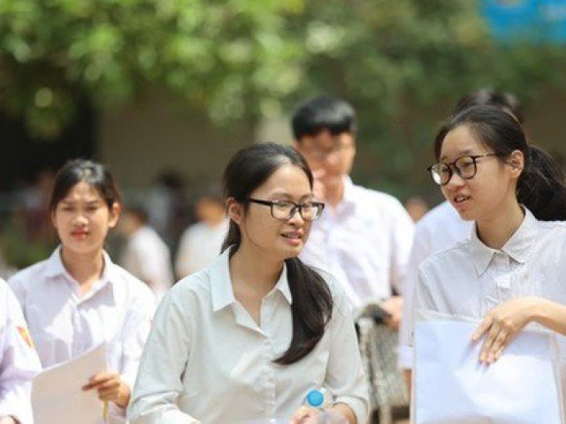 Điểm chuẩn Đại học Sư phạm Hà Nội 2 cao ngất ngưởng, có ngành 29,67 điểm