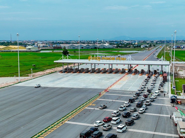 Dự án với tổng chiều dài 187.05 km này là dự án hành lang chiến lược quan trọng của Campuchia.
