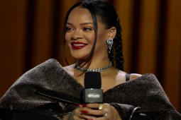 Ăn ngon mà vẫn giữ dáng đẹp như ngôi sao âm nhạc số 1 thế giới Rihanna