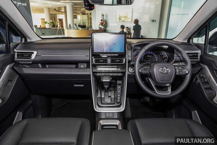 Cận cảnh Toyota Innova 2023 sắp bán tại Việt Nam với 3 phiên bản - 6