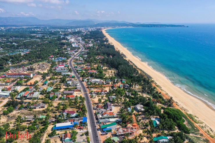 Vẻ đẹp mộng mơ của tuyến đường ven biển dài 118km ở Bình Định - 1