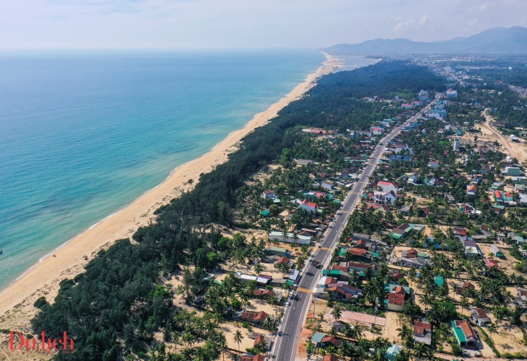 Vẻ đẹp mộng mơ của tuyến đường ven biển dài 118km ở Bình Định - 2