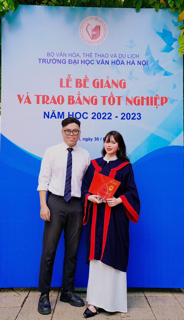 Nữ sinh đạt học bổng xuất sắc 4 năm trở thành Tân thủ khoa trường Đại học Văn hóa Hà Nội - 2