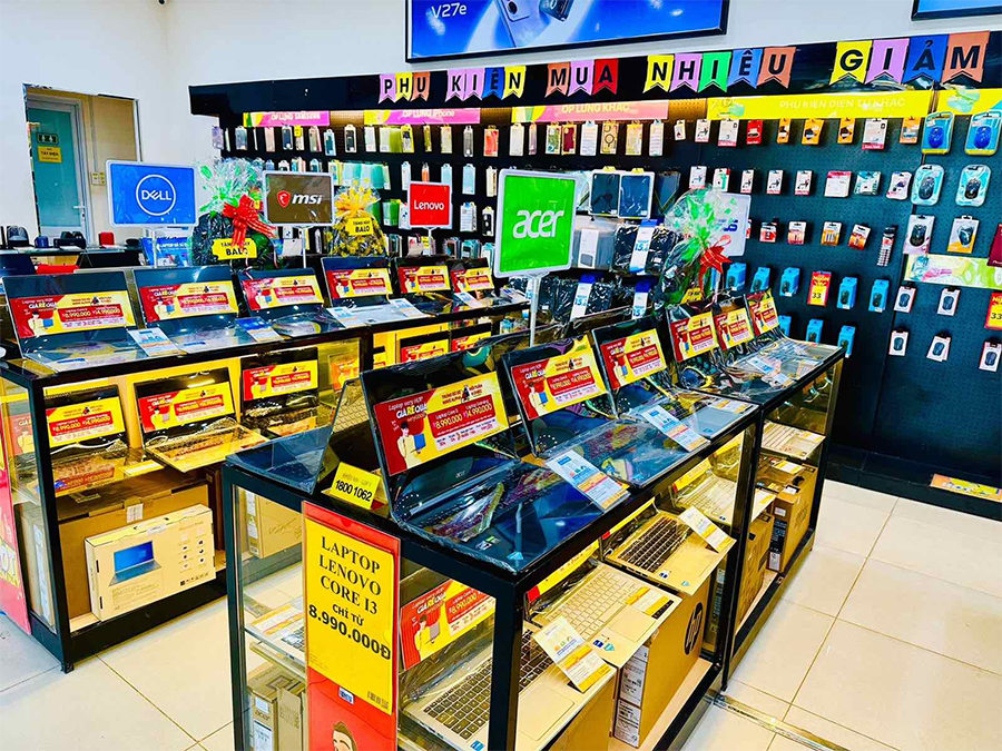 Vừa công bố điểm thi THPT, Thế Giới Di Động đã tặng ngay quà cực “xịn” cho Tân thủ khoa - 3