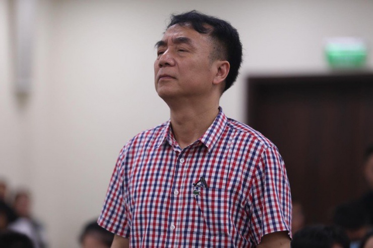 Nhân chứng khai gì về số tiền 300 triệu đồng ông Trần Hùng bị cáo buộc nhận hối lộ? - 3