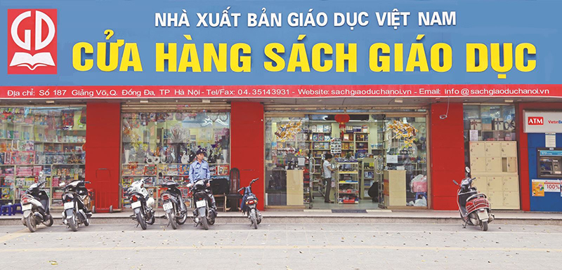 Trước thềm năm học mới, sách giáo khoa giảm giá giữa 